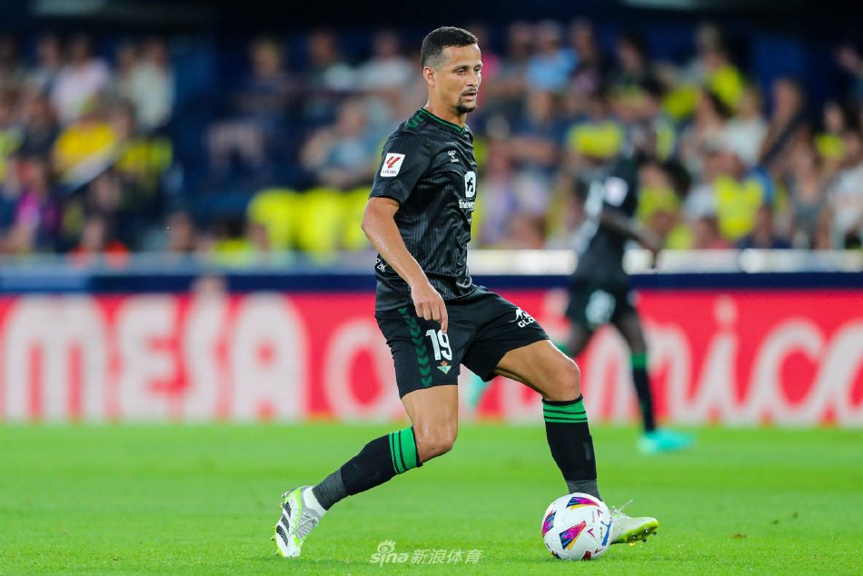 逐渐从初出 逐渐从初出