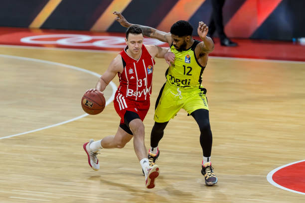 队的整体击 队的整体击